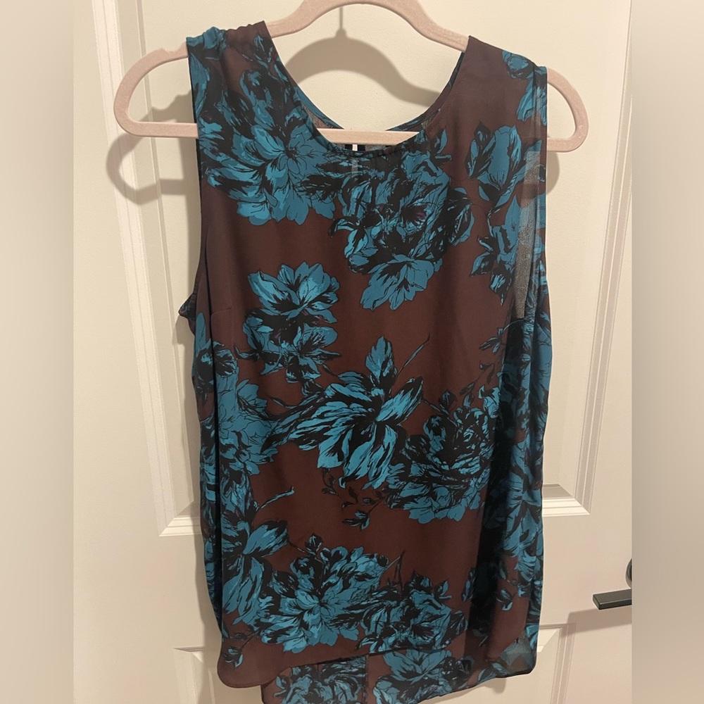 Who What Wear Dark Floral Blouse (XL)